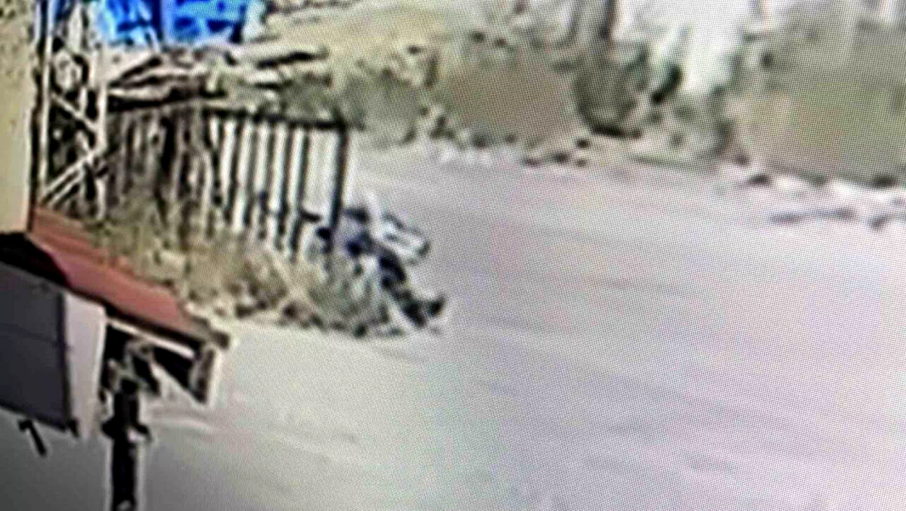Cinnet getiren inşaat işçisi baltayla 3 kişiyi yaraladı