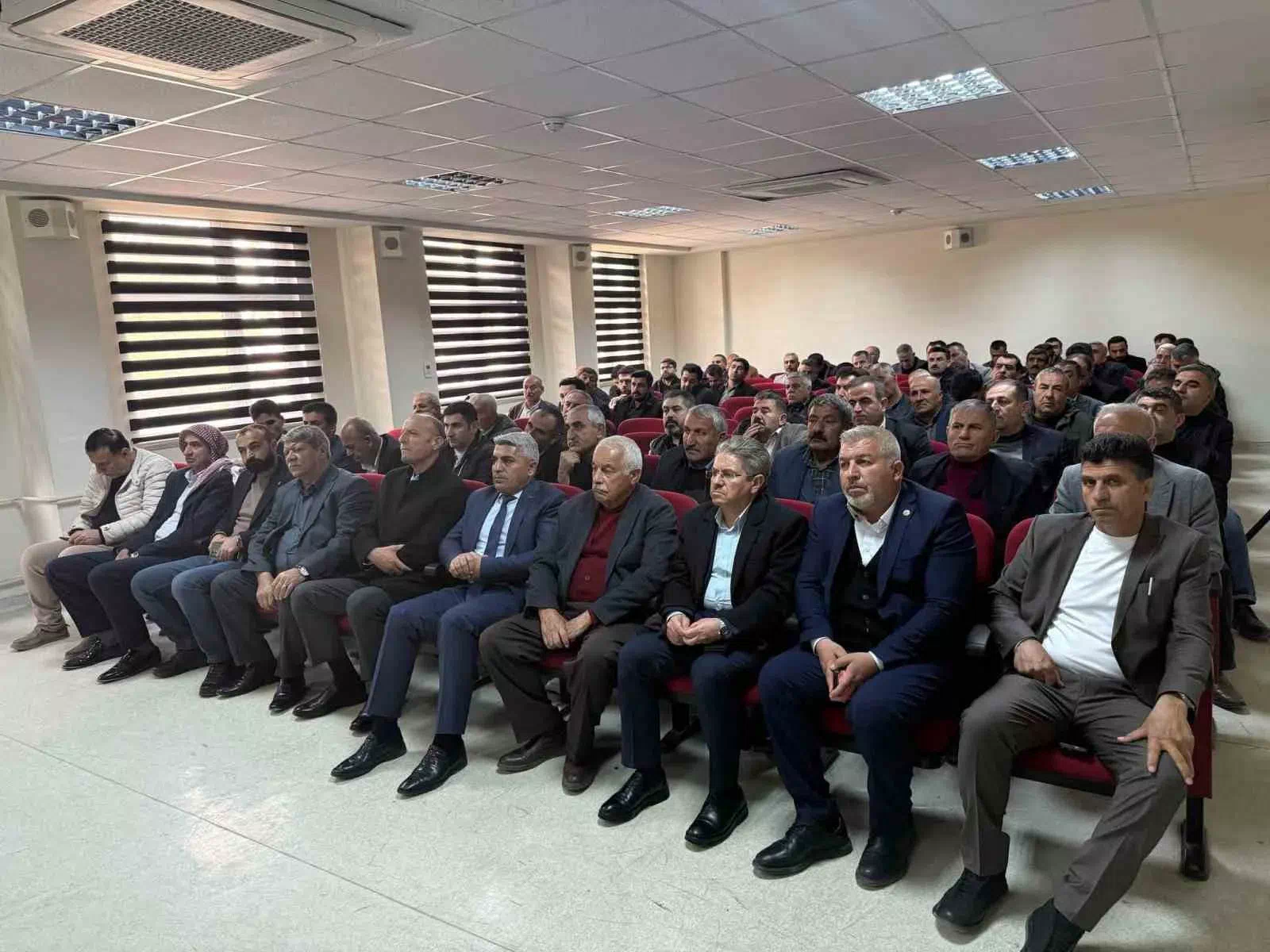 Cizre’de Çiftçi ve Yatırımcılara Kırsal Kalkınma Hibe Destek Programı Anlatıldı.