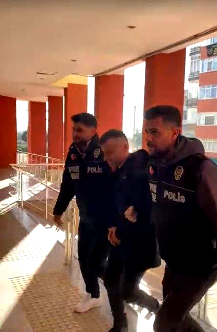 Çocukların maçında kadın hakeme saldıran antrenör tutuklandı