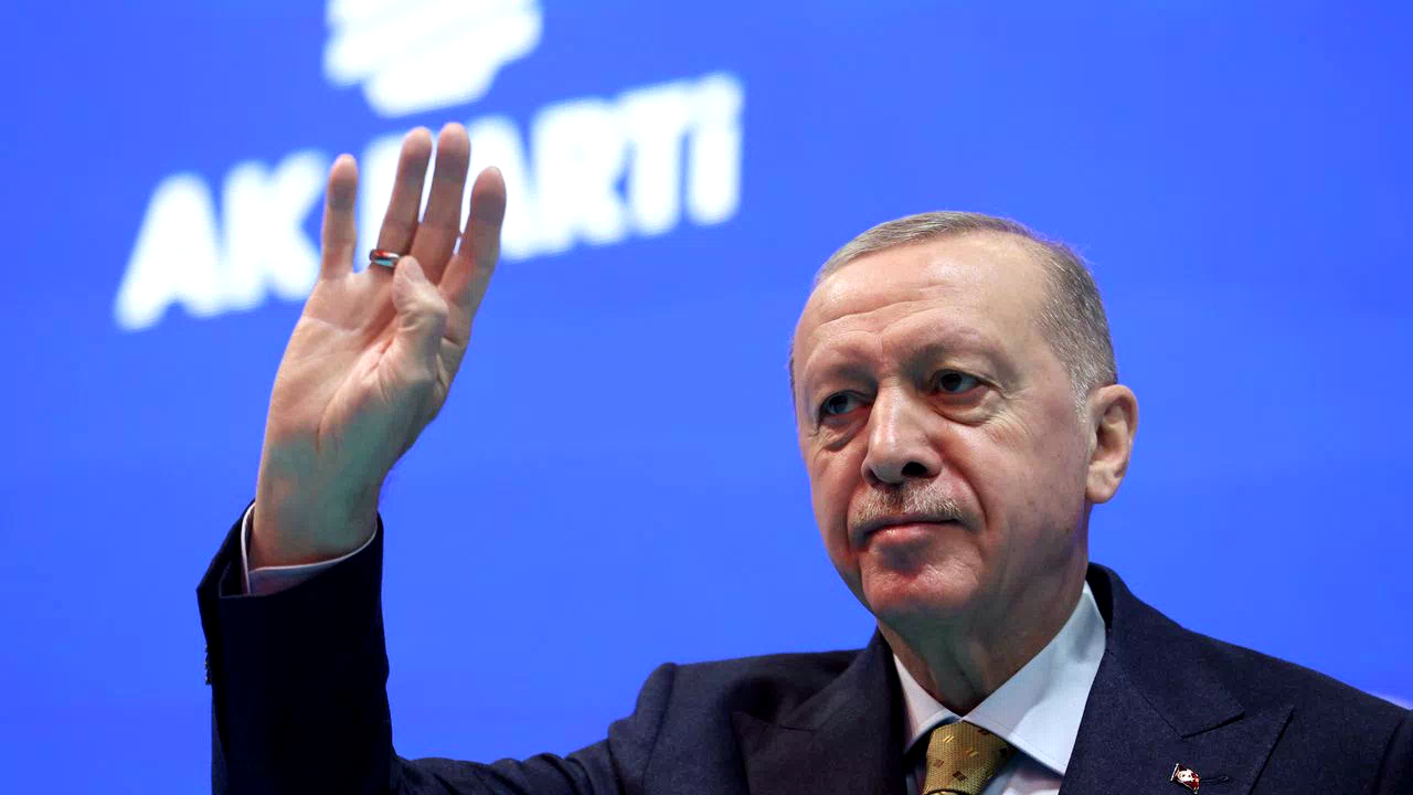 Cumhurbaşkanı Erdoğan, AK Parti Genel Başkanlığına yeniden seçildi