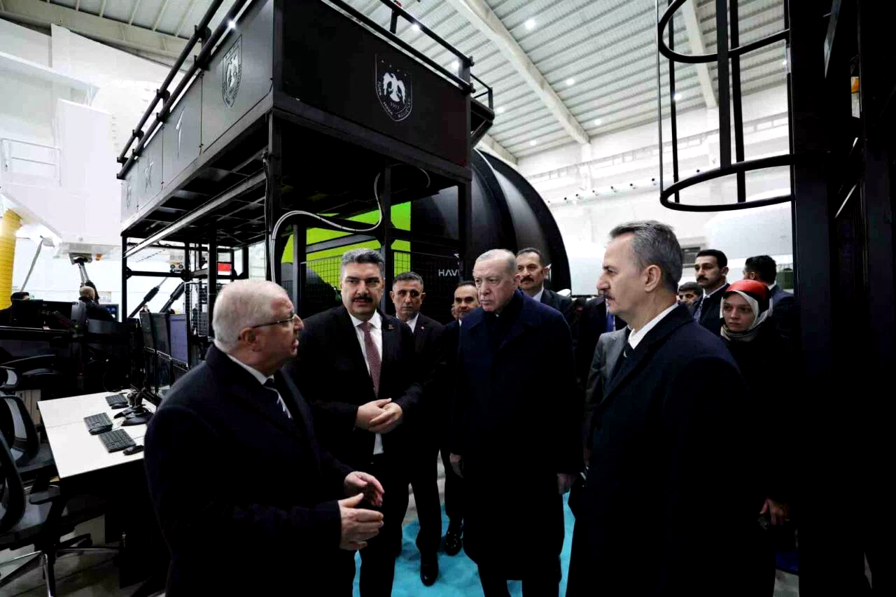 Cumhurbaşkanı Erdoğan: “Artık kendi teknolojisini tasarlayan, kendi yazılımını üreten ve ürettiklerini tüm dünyaya ihraç eden bir Türkiye var”