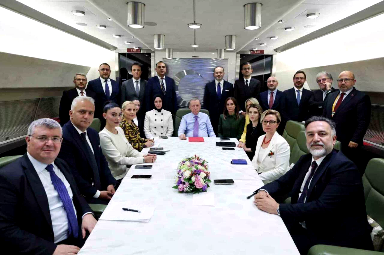 Cumhurbaşkanı Erdoğan: “Biz F-35’lerden de vazgeçmiş değiliz. Projeye dönüş ile ilgili niyetimizi muhataplarımızla görüşüyoruz”