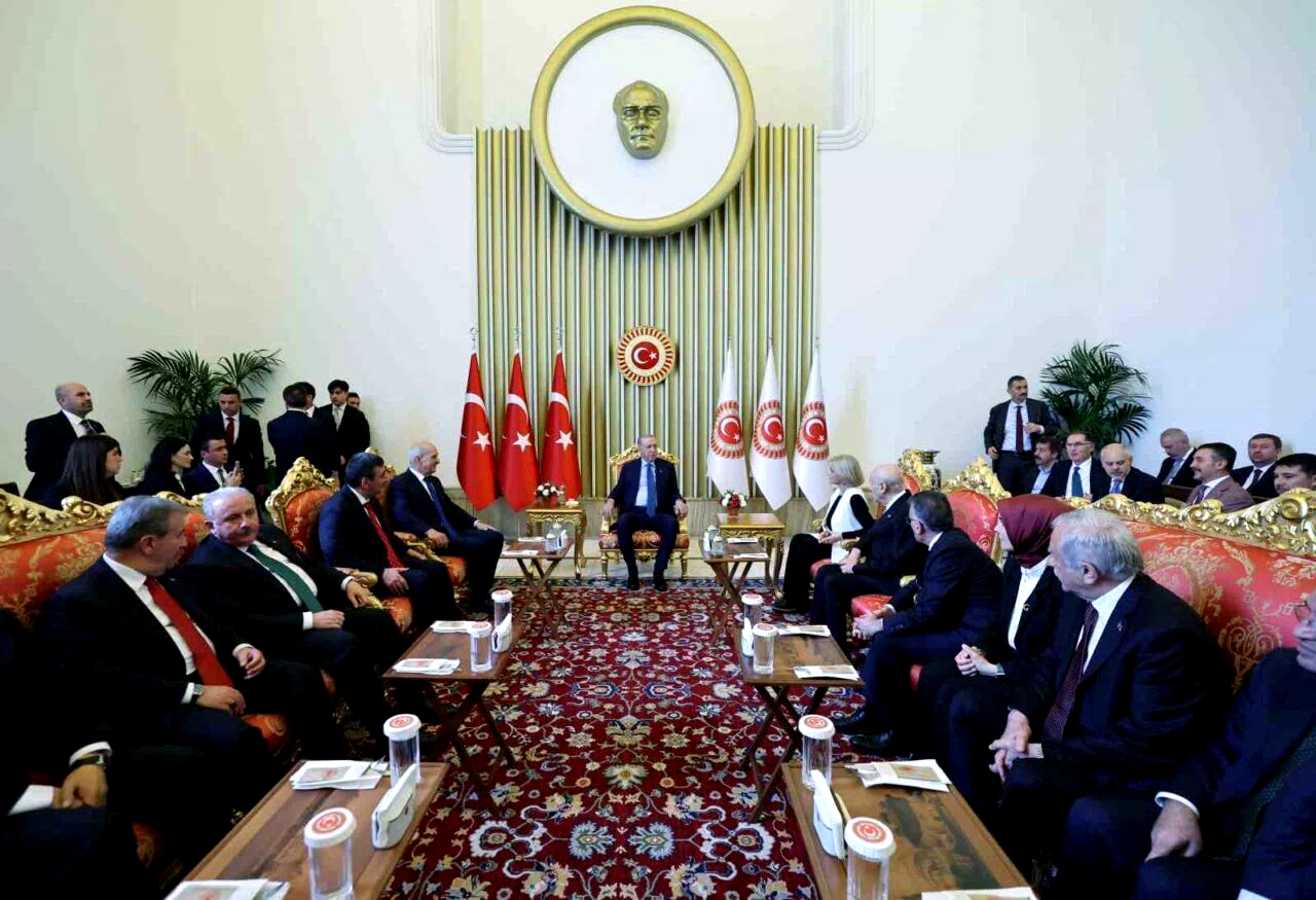Cumhurbaşkanı Erdoğan: “Çok kutuplu dünyada Türkiye’miz yeni bir kutup başı olarak İnşallah hak ettiği yeri alacaktır”