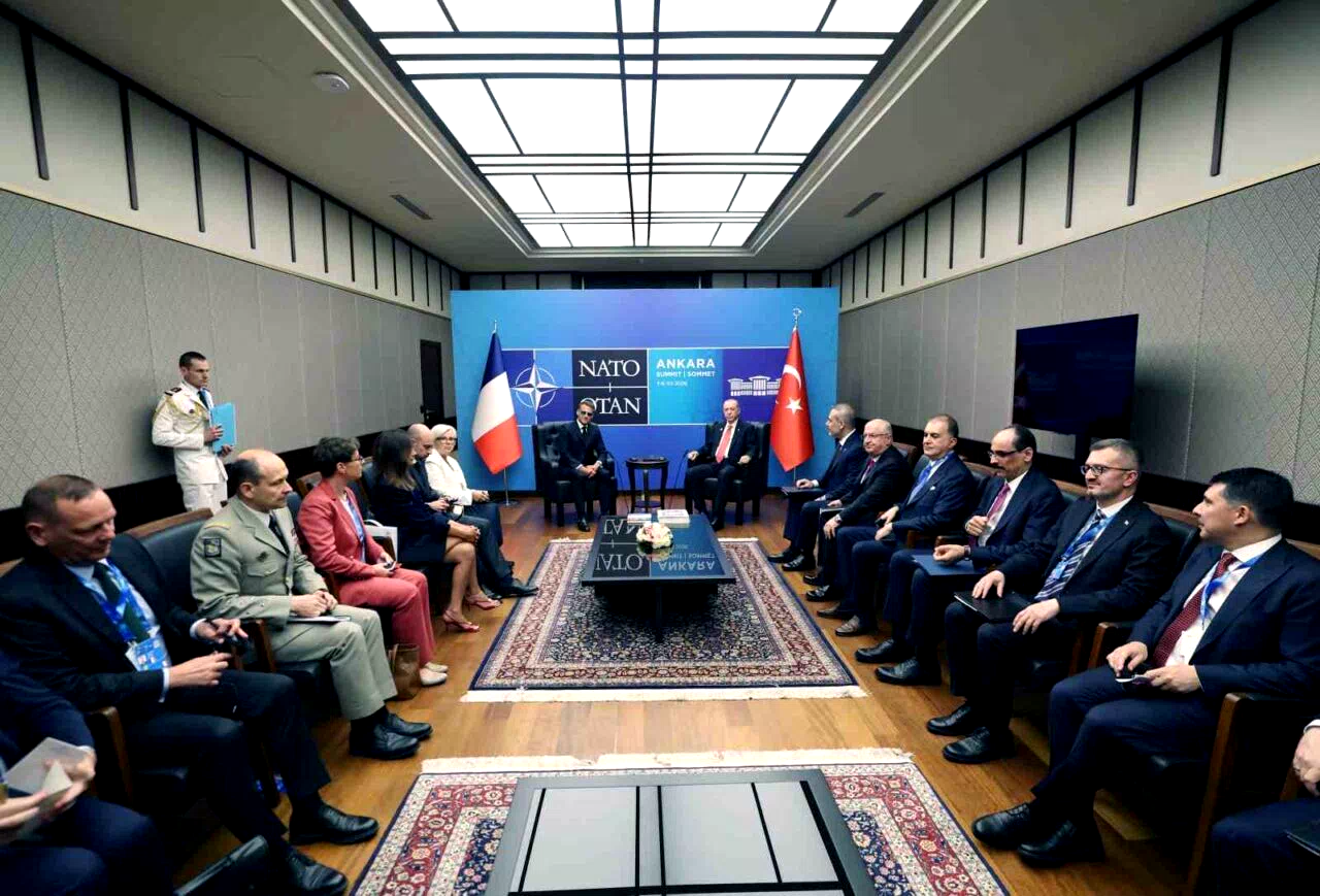 Cumhurbaşkanı Erdoğan, Fransa Cumhurbaşkanı Macron ile bir araya geldi