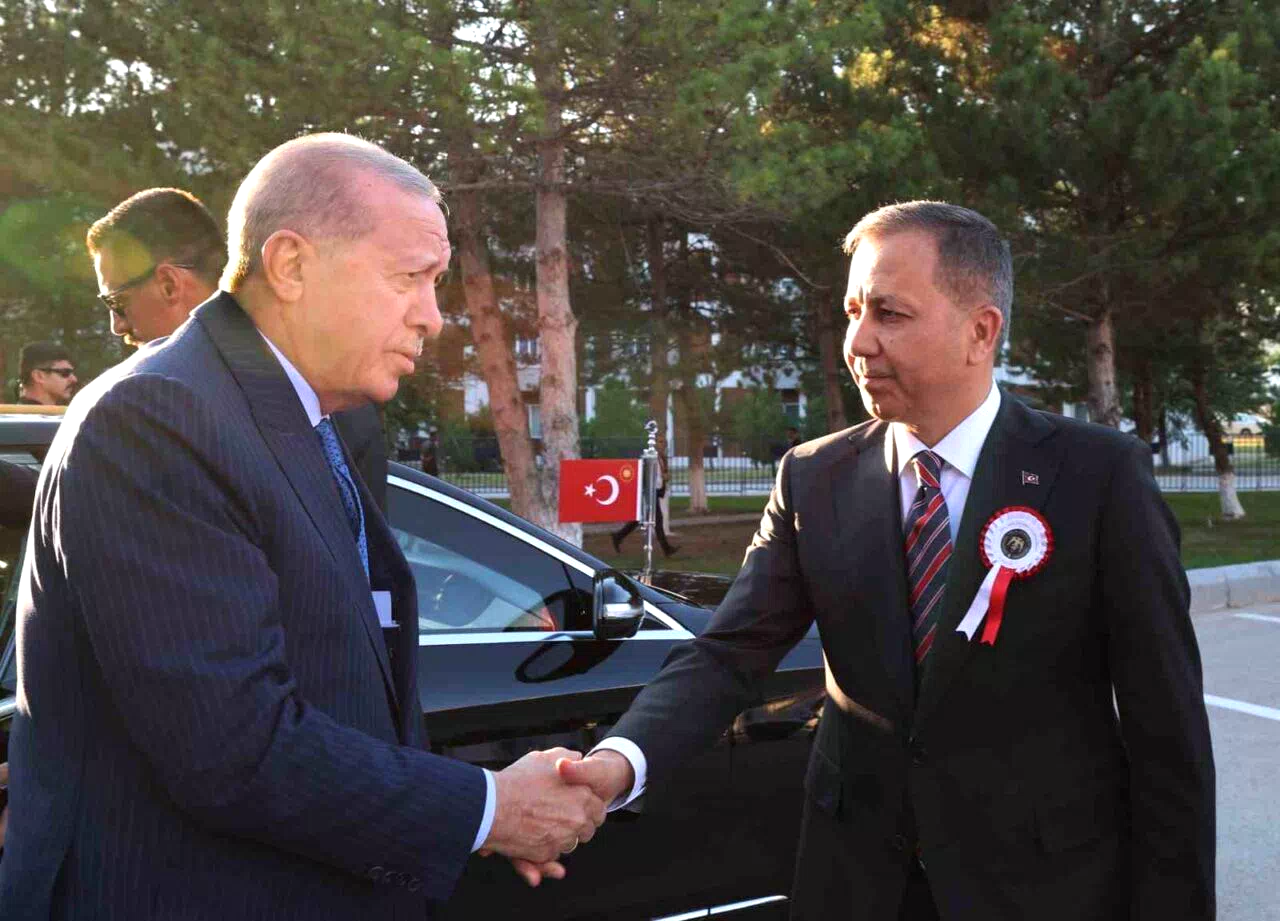 Cumhurbaşkanı Erdoğan: “Hiçbir sabotaj, hiçbir tahrik, hiçbir tuzak, Türkiye’yi girdiği bu tarihi yoldan geri döndüremeyecek”