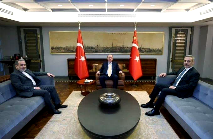 Cumhurbaşkanı Erdoğan, İran Dışişleri Bakanı Erakçi’yi kabul etti