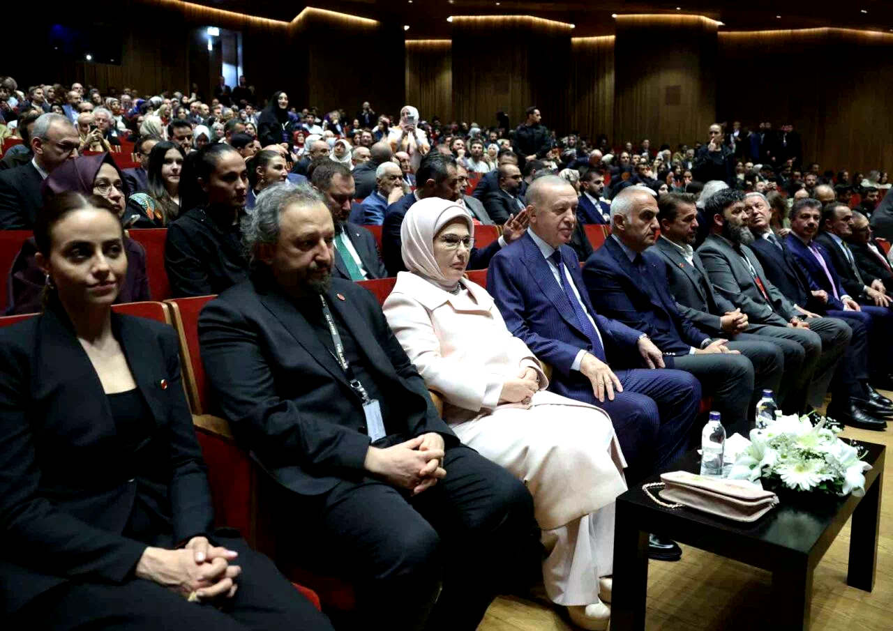 Cumhurbaşkanı Erdoğan İstanbul’da film galasına katıldı