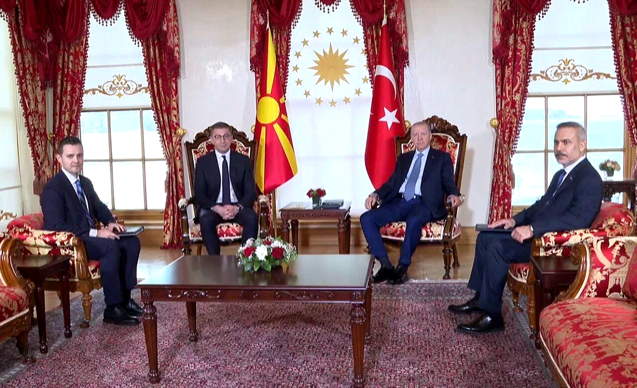 Cumhurbaşkanı Erdoğan, Kuzey Makedonya Başbakanı Mickoski’yi kabul etti