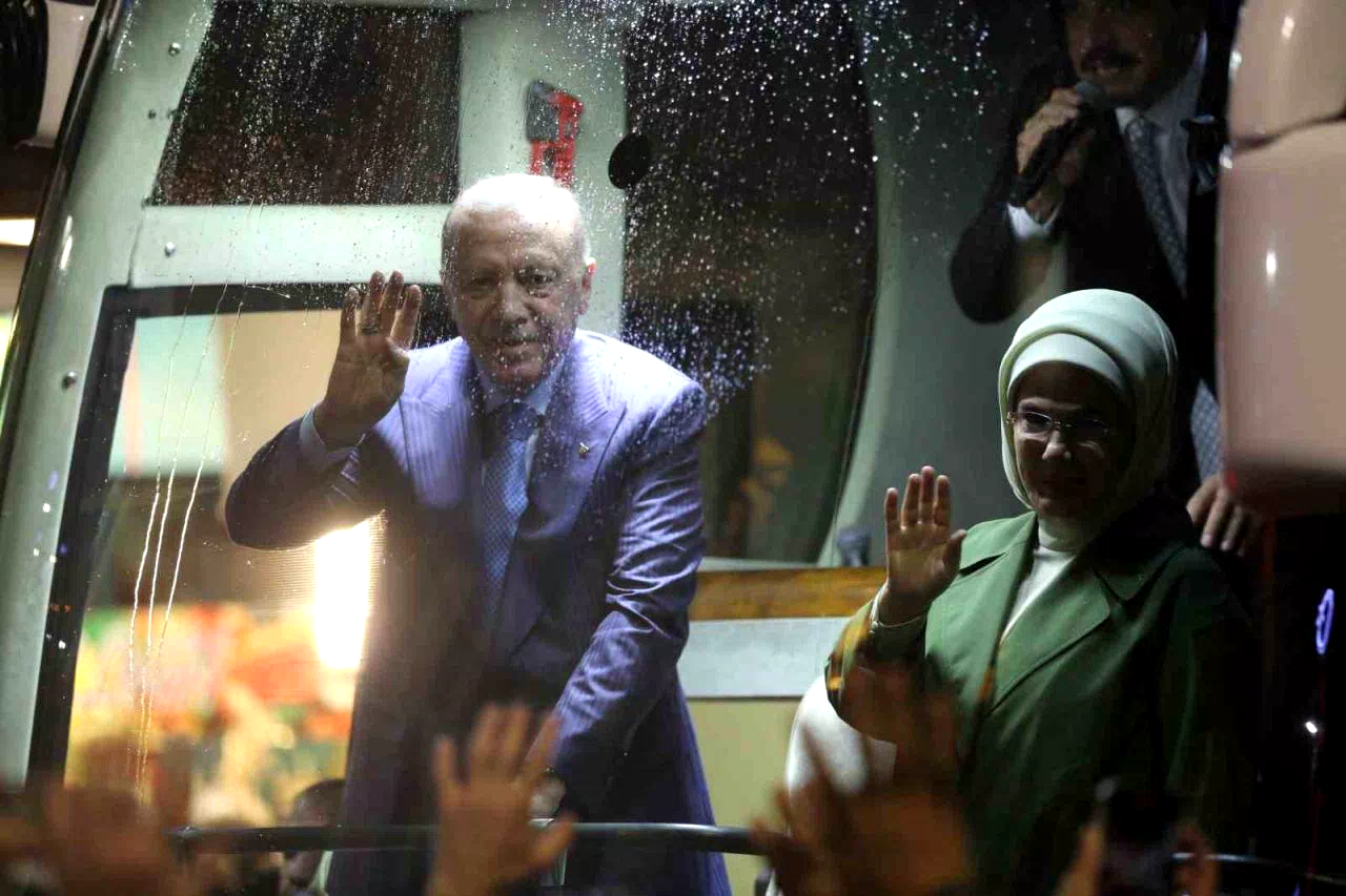 Cumhurbaşkanı Erdoğan, Rize’de: “Heyelan bölgelerini gezip görme imkanımız olacak”