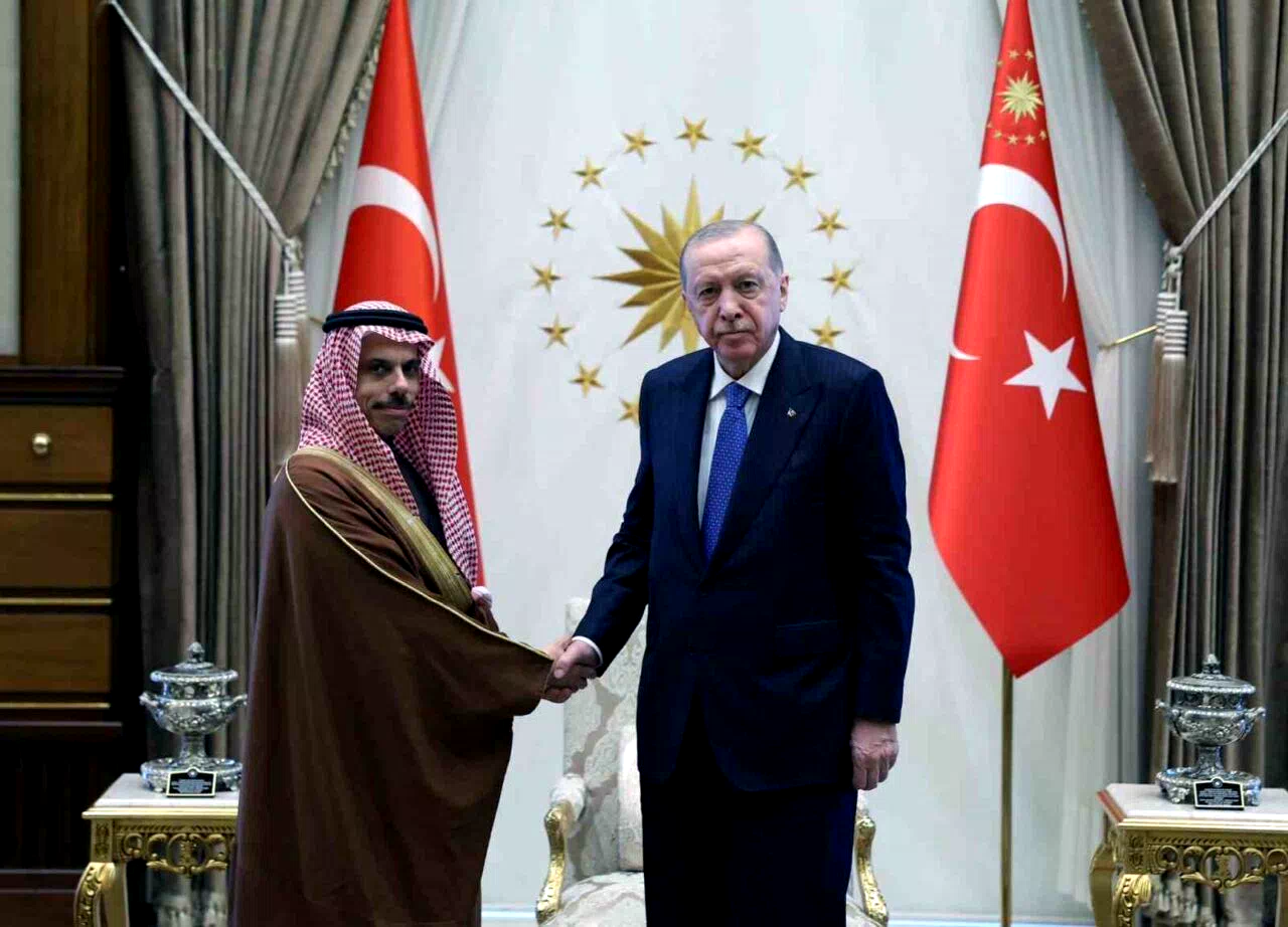 Cumhurbaşkanı Erdoğan, Suudi Arabistan Dışişleri Bakanı Ferhan’ı kabul etti