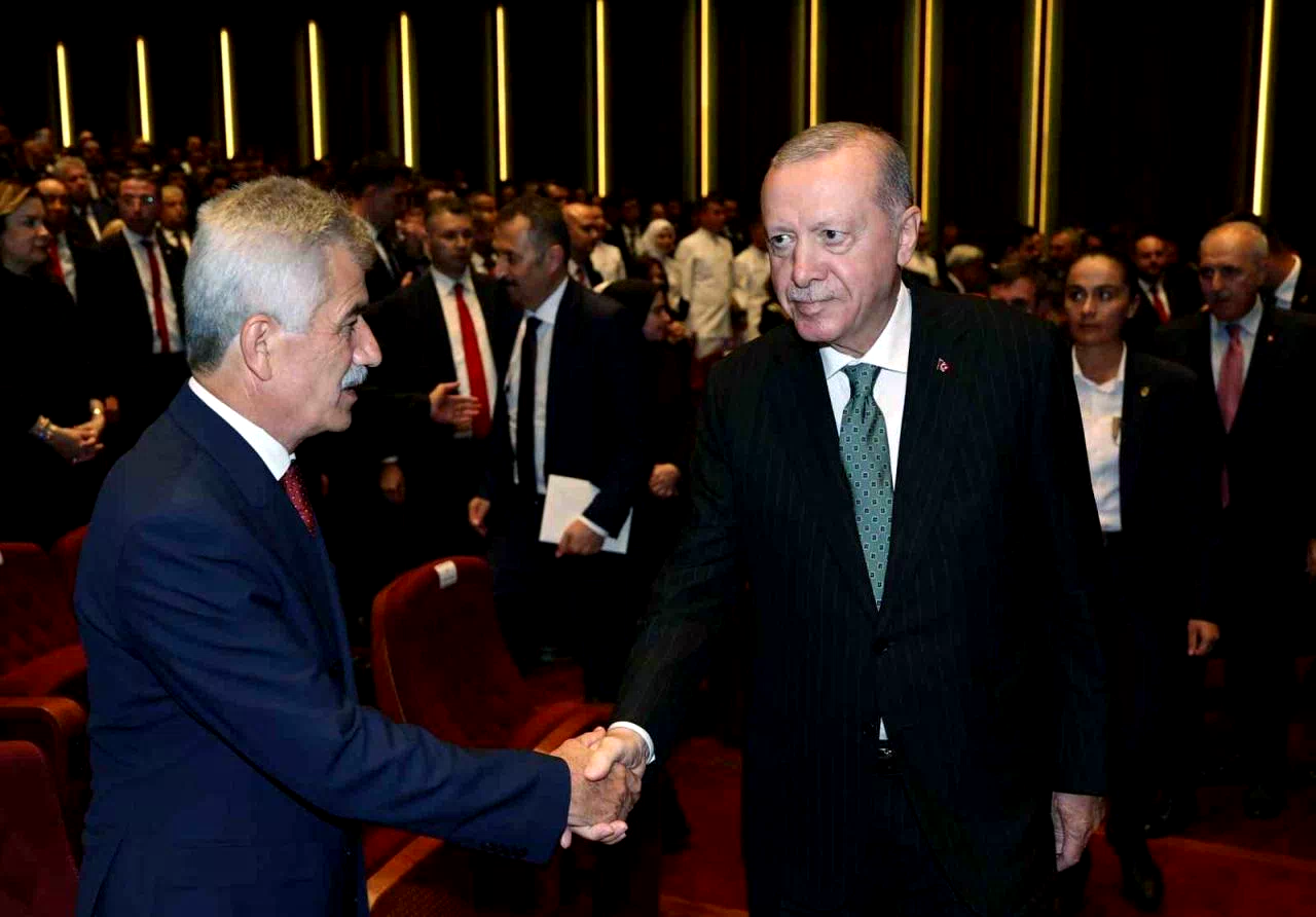 Cumhurbaşkanı Erdoğan: “Tüm gayemiz, ecdattan tevarüs ettiğimiz emsalsiz mirası daha da zenginleştirip gelecek kuşaklara aktarmak”