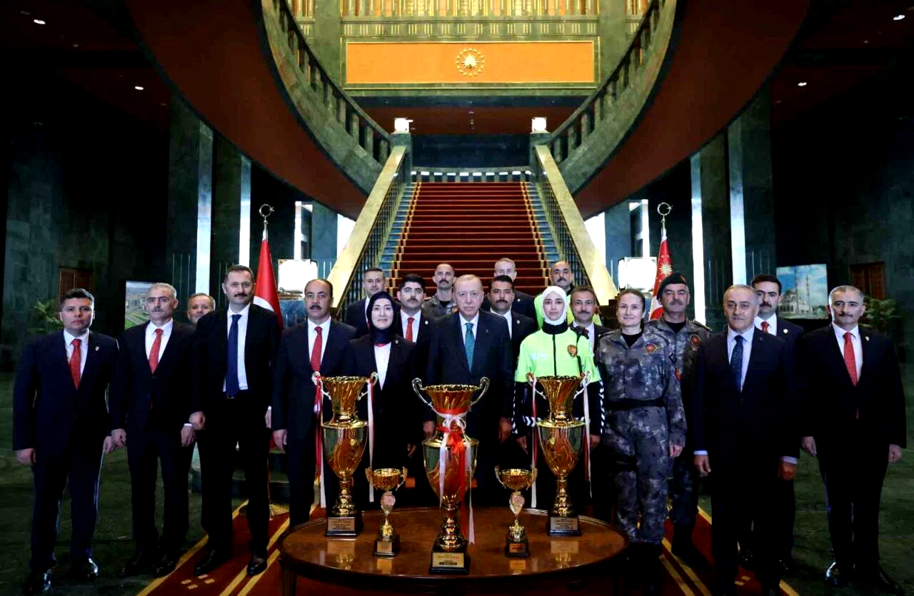 Cumhurbaşkanı Erdoğan Türk Polis Teşkilatı’nın 181. yılını kutladı