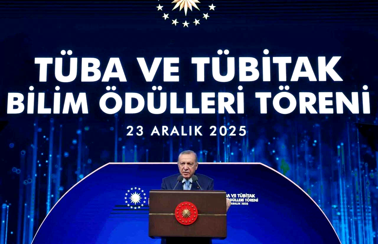 Cumhurbaşkanı Erdoğan: “Türkiye bölgesinin veri üssü konumuna gelecektir”