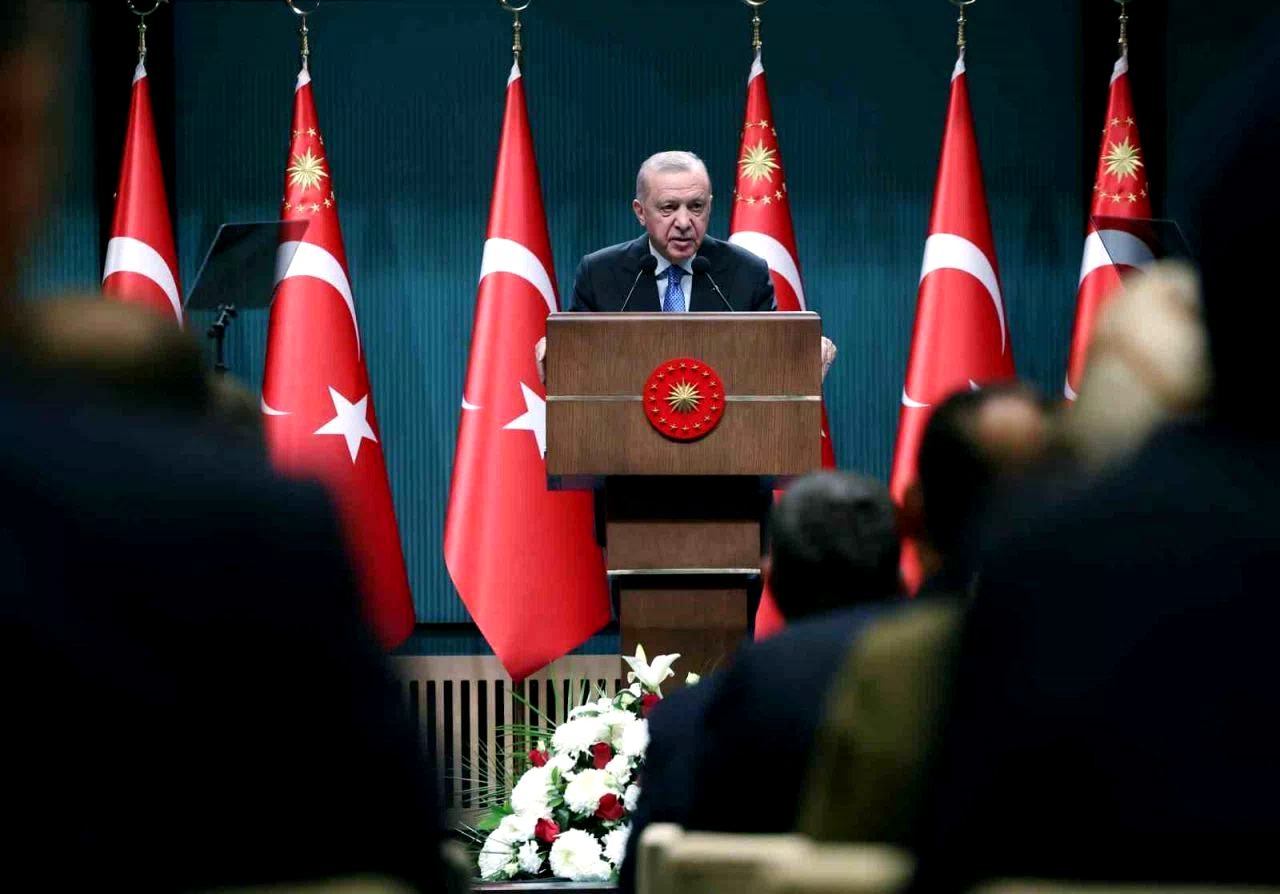 Cumhurbaşkanı Erdoğan: “Ülkemizin çeşitli ayak oyunlarıyla denklem dışına itilmesine asla müsaade etmeyeceğiz”