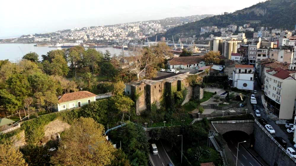 Davaların gölgesinde kalan kent mirası