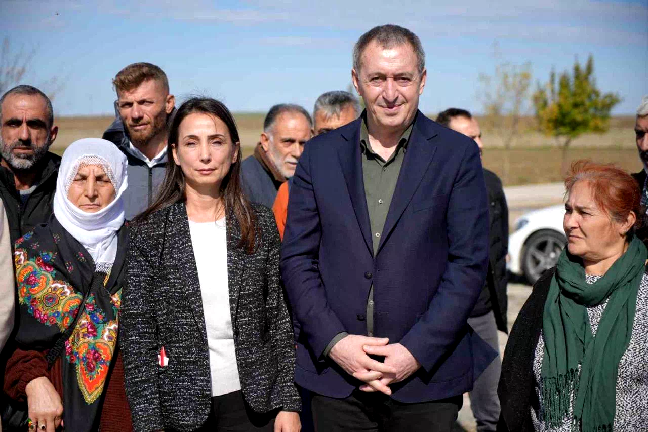 DEM heyeti Selahattin Demirtaş’la görüştü