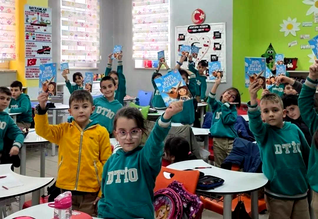 Demirkent TOKİ Ortaokulu’nda “Kitapla Büyüyen Aile” Projesinin ikinci buluşması gerçekleştirildi