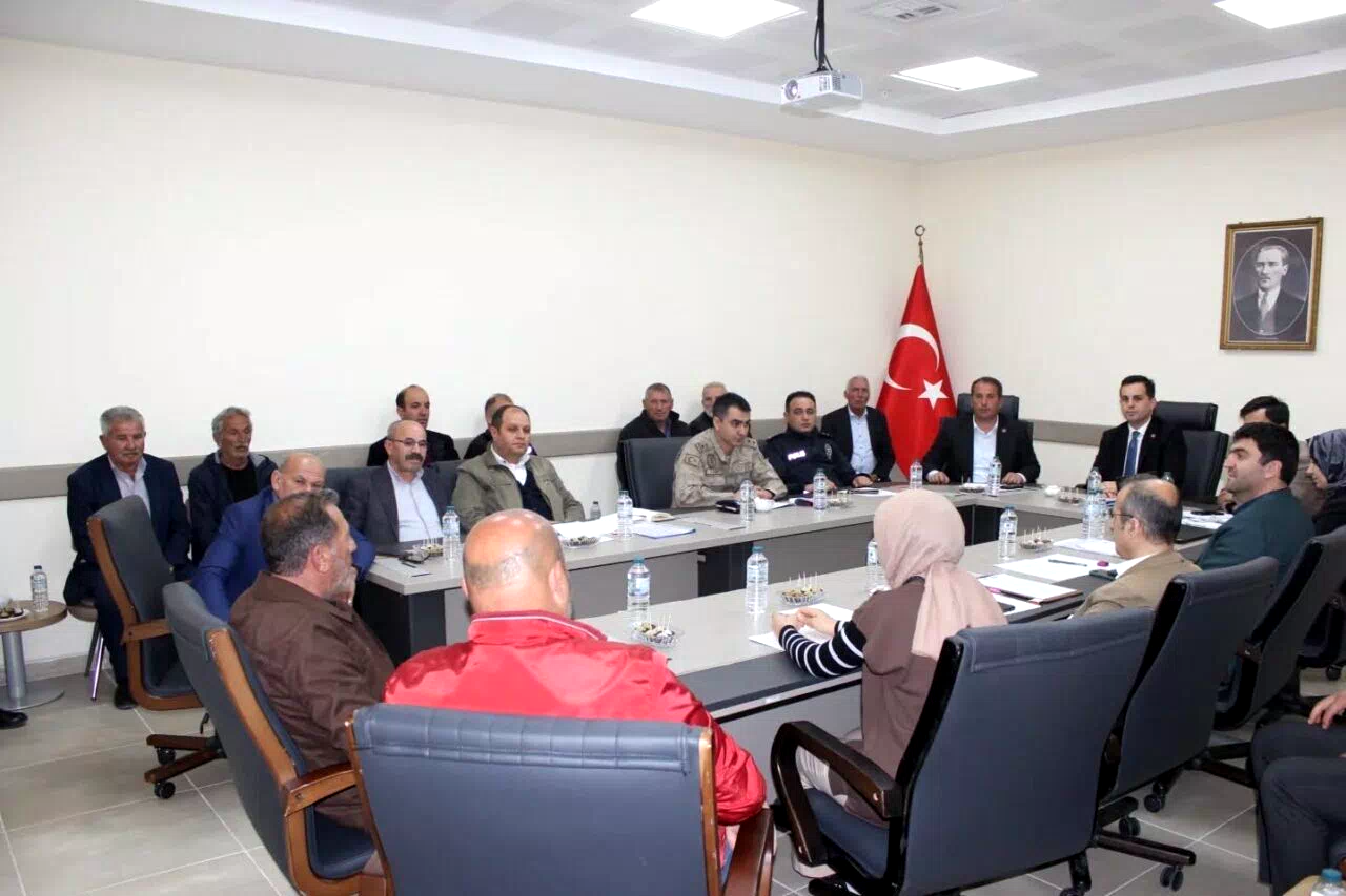 Demirözü’nde su üzerine toplantı