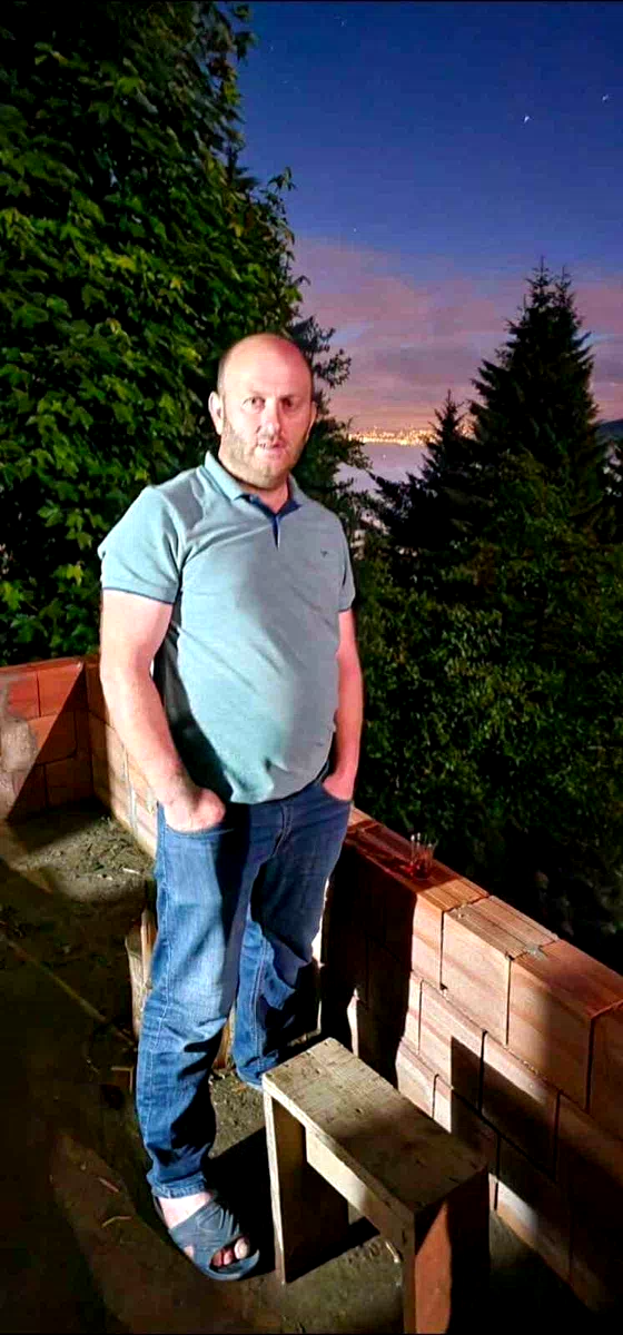Denizde boğulma tehlikesi geçiren baba kurtarılamadı