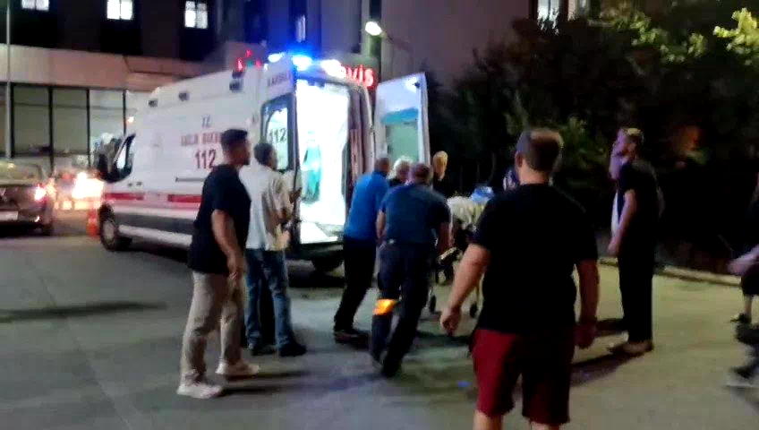 Devrilen traktörün sürücüsü hayatını kaybetti
