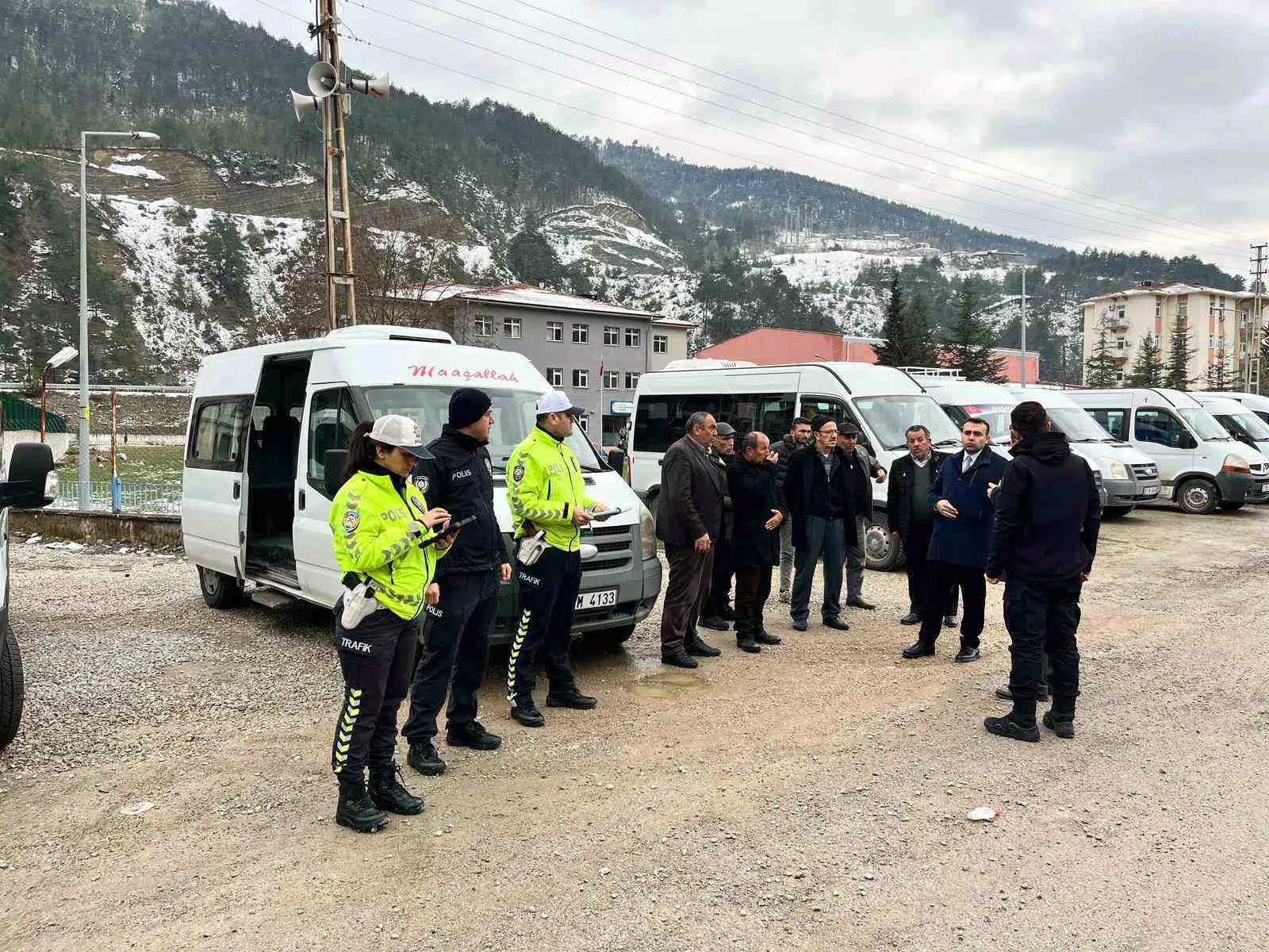 Dikmen’de Okul Servisleri Denetlendi
