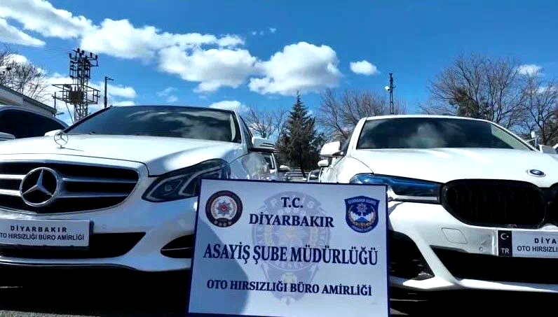 Diyarbakır’da ağır hasarlı araçları usulsüz “change” yapan 10 sanığa 225 yıla kadar hapis istemi
