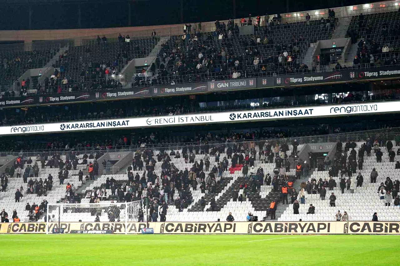 Dolmabahçe’de ‘istifa’ sesleri!