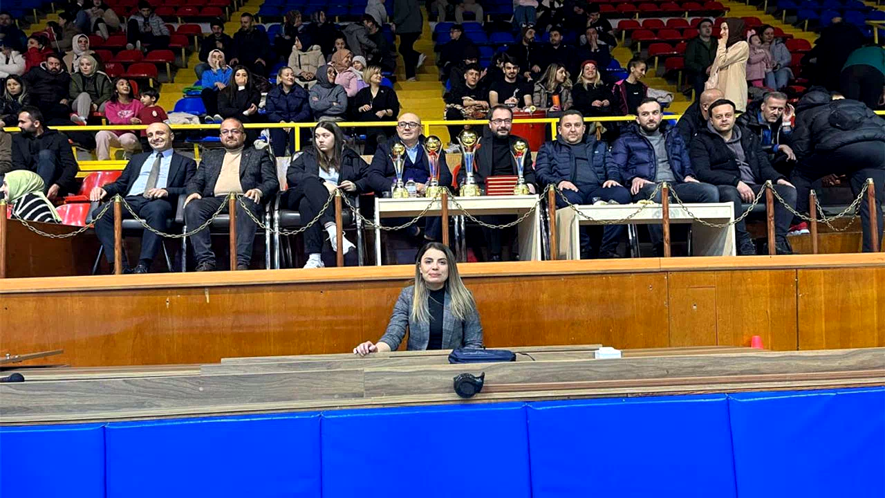 Dostluk kupasının sahibi file’nin Aslanları oldu
