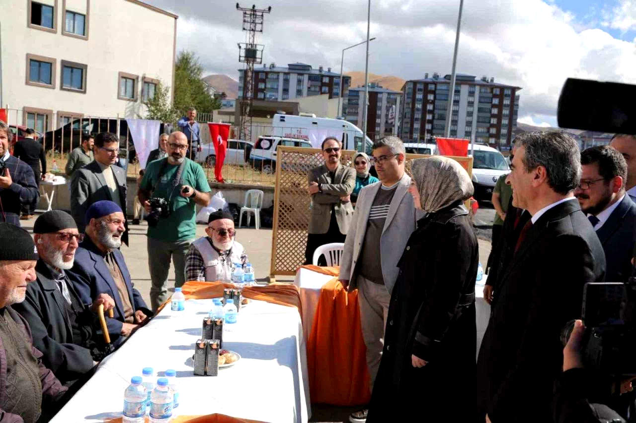Dünya Yaşlılar Günü’nde “Yaşam Bahçesi” etkinliği
