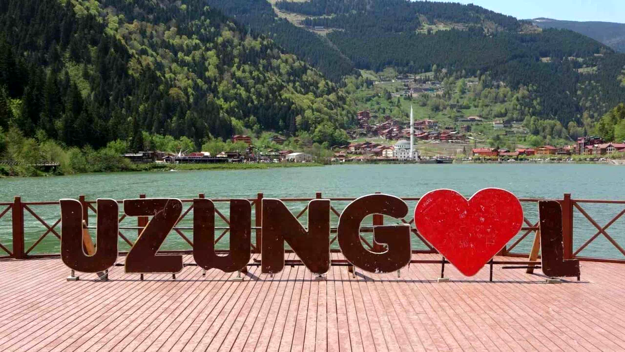 Dünyaca ünlü Uzungöl’de yeni turizm sezonu için geri sayım başladı