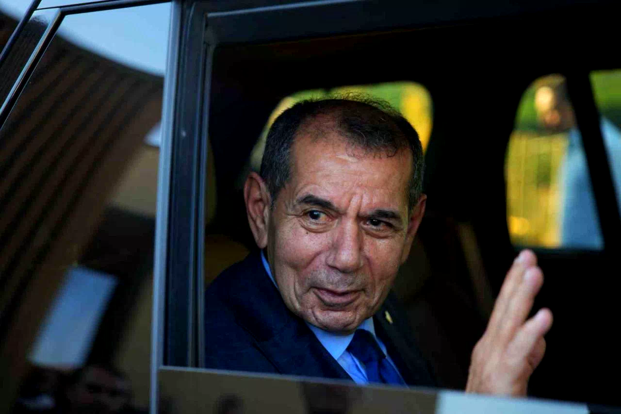Dursun Özbek: “En süratli şekilde araştırmaların yapılıp, kararın verilmesi lazım”