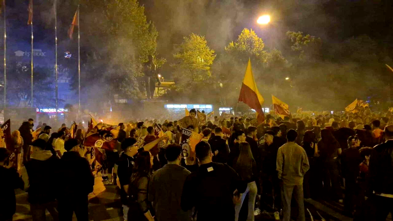 Düzceliler Galatasaray’ın şampiyonluğunu kutladı