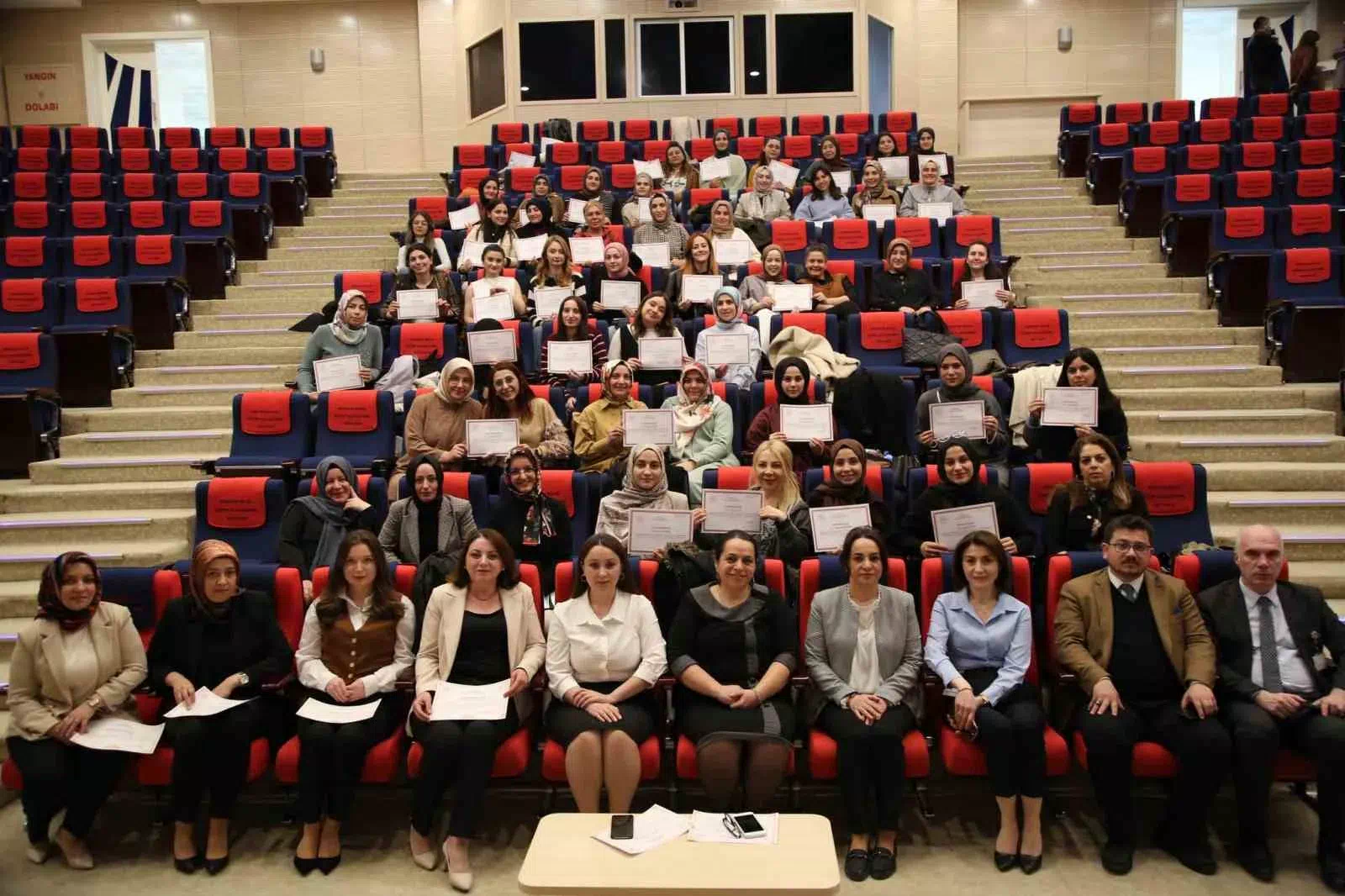 Ebelere “Normal Doğum Eylem Planı” bilgilendirmesi