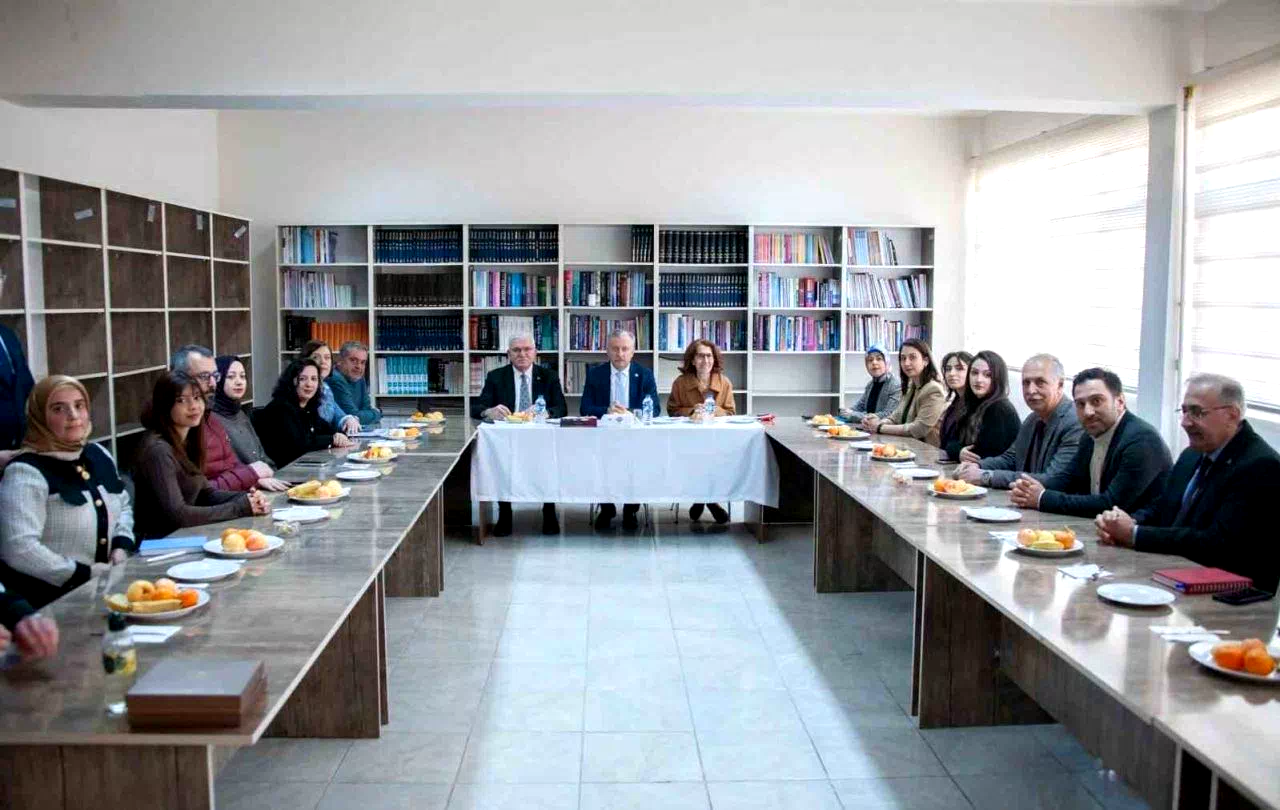 EBYÜ’de sağlık birimlerinin memnuniyet anketleri değerlendirildi