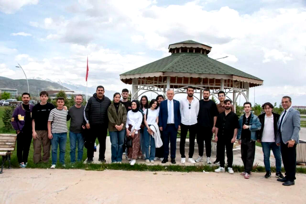 EBYÜ kampüsünde estetik ve fonksiyonel restorasyon