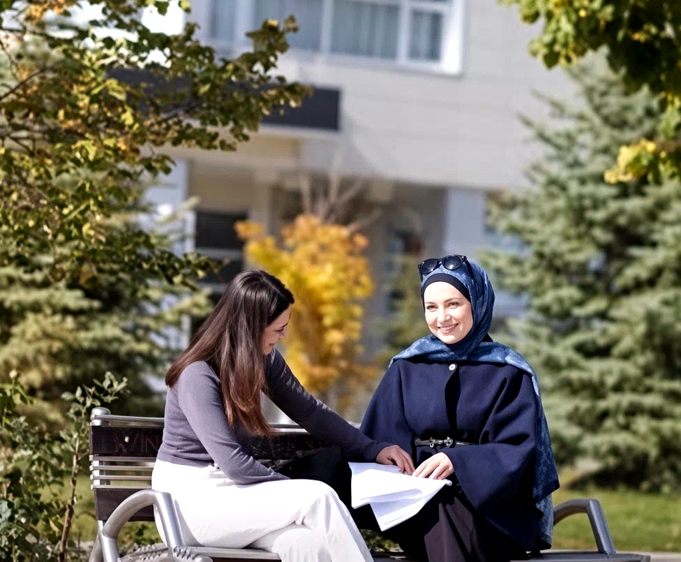 EBYÜ kampüsünde sonbahar güzelliği