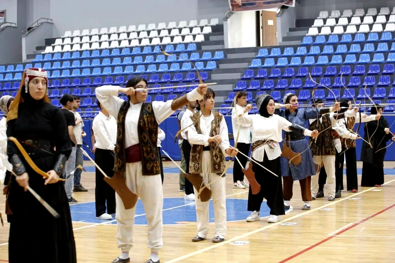 EBYÜ’lü öğrencilerden ikincilik
