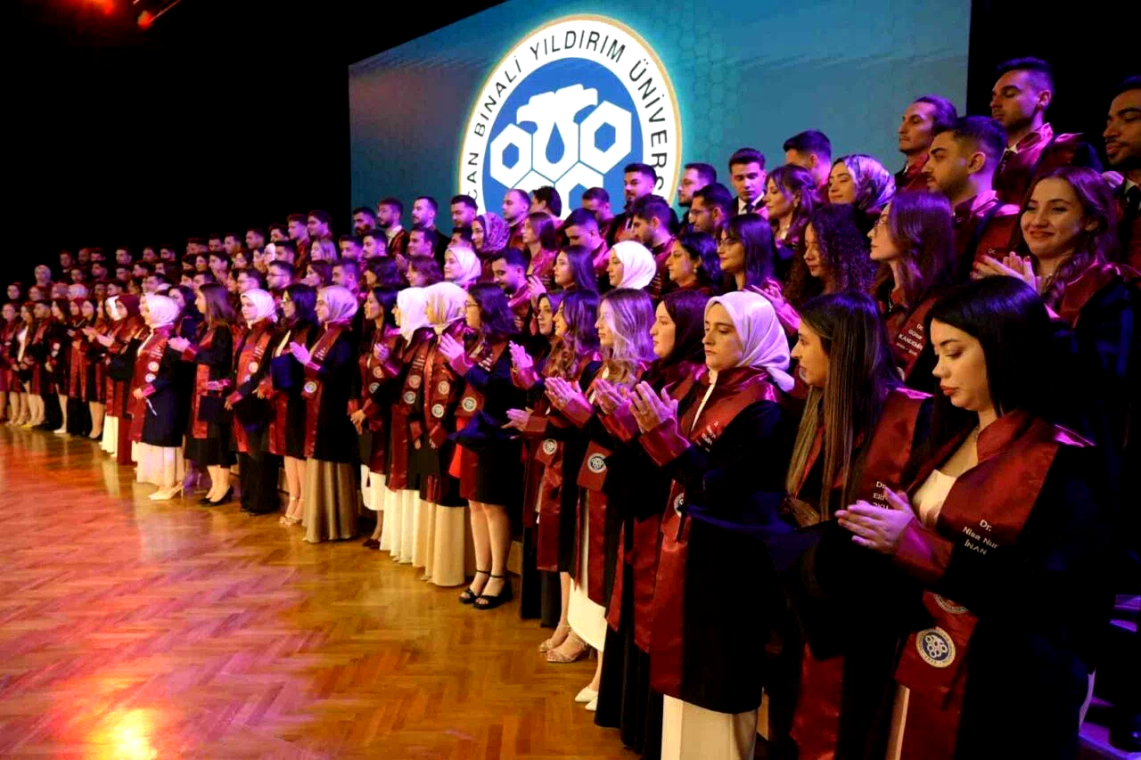 EBYÜ Tıp Fakültesinde mezuniyet başarı sıralaması kriterleri değişti