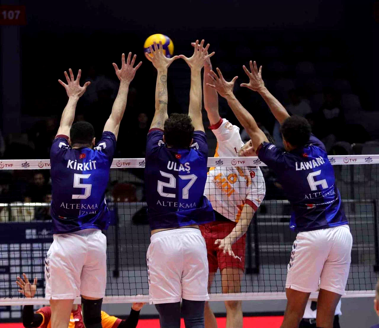 Efeler Ligi: Altekma: 1 – Galatasaray: 3