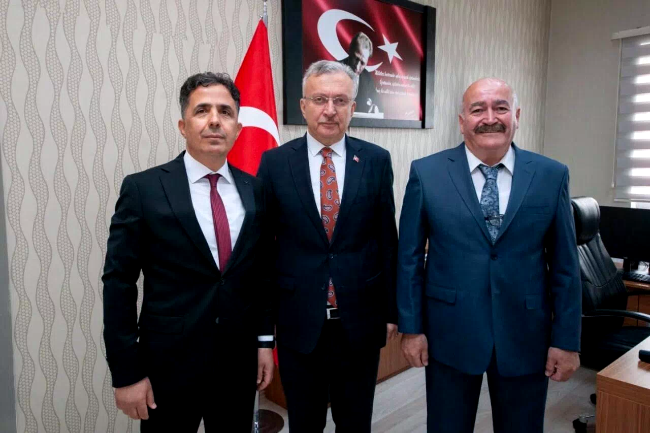 Eğitim Fakültesi Dekanlığına Prof. Dr. Kayalar atandı