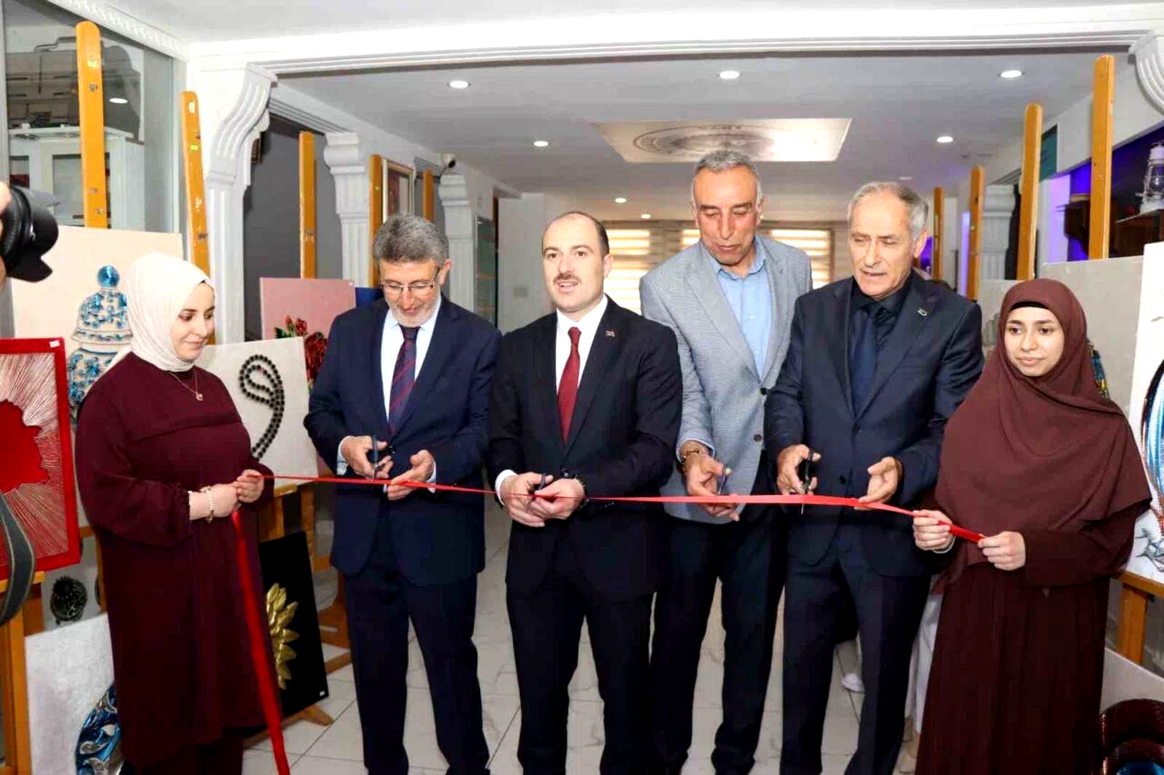 El emeği göz nuru emeklerini sergilediler