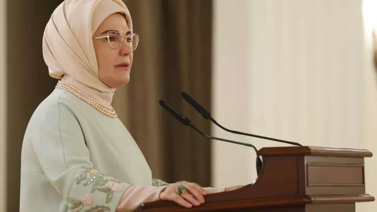 Emine Erdoğan: Tarihi şahsiyetler insanlığa yol gösterici izler bırakır