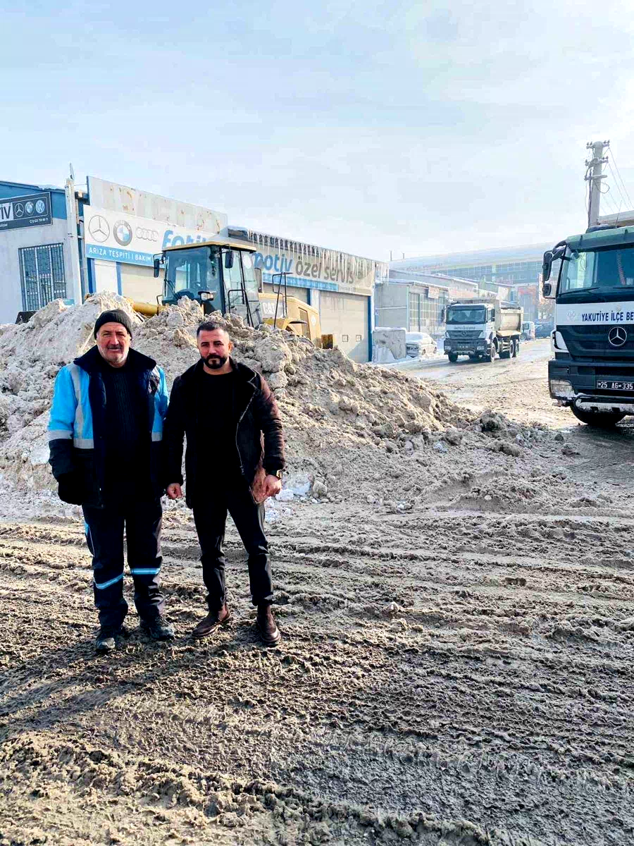 Emre Akdoğan sahada, esnaf rahatta: Sanayide kar engeli aşıldı