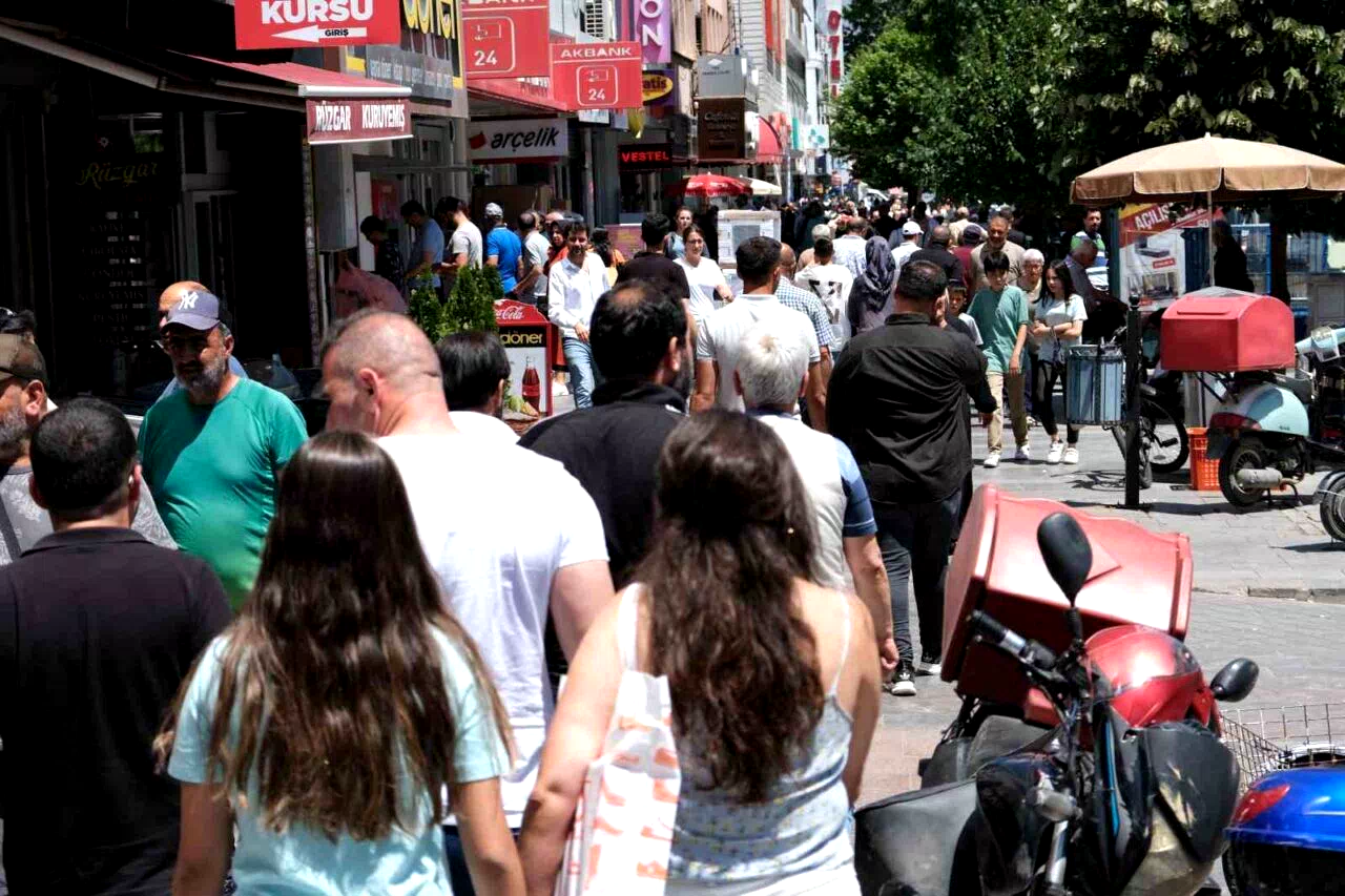 En çok 20-24 yaş grubundaki nüfus göç etti