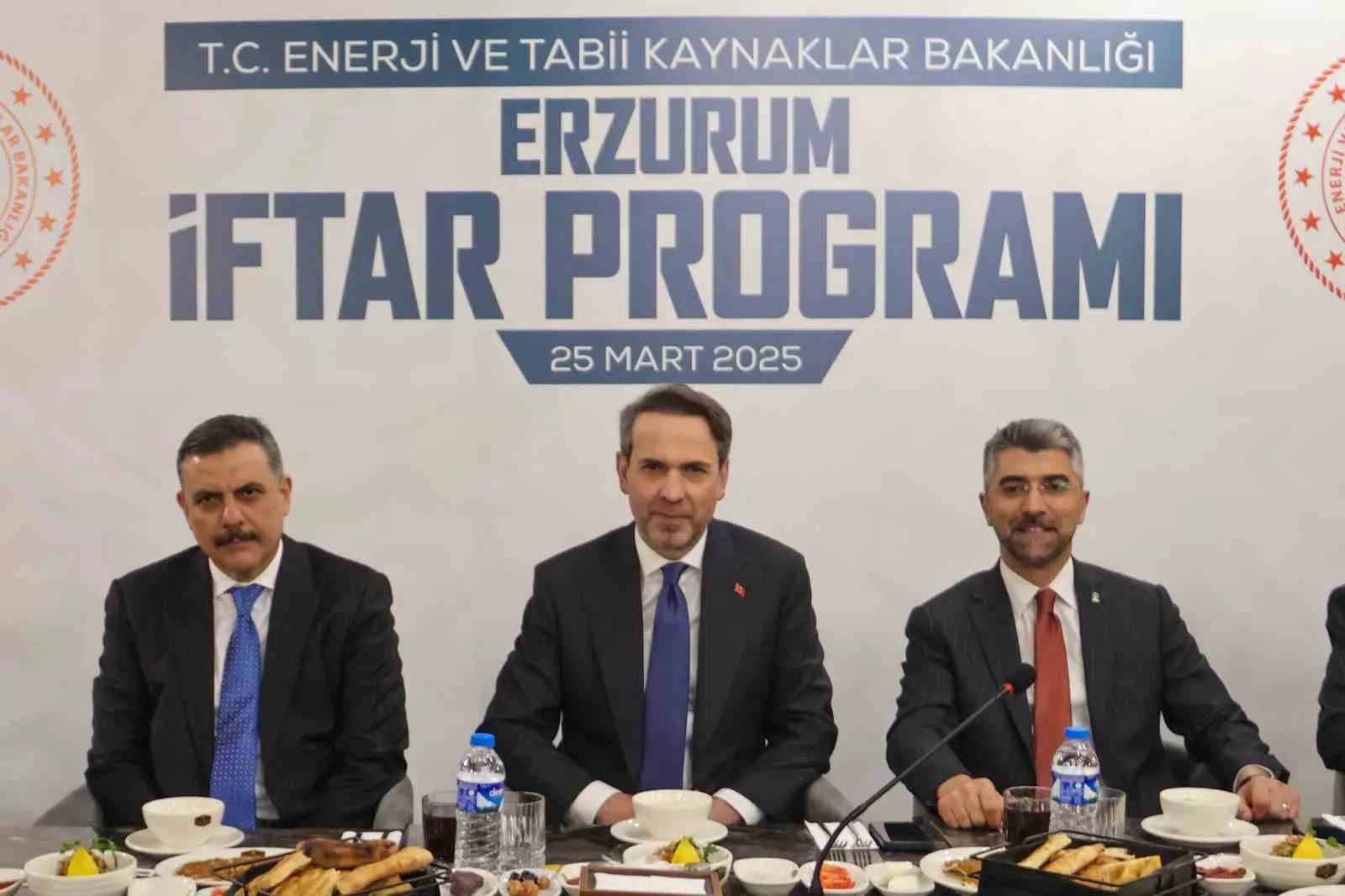 ENERJİ BAKANI: “TÜRKİYE KENDİ İMKANLARIYLA ENERJİ İHTİYACINI KARŞILAMALI”