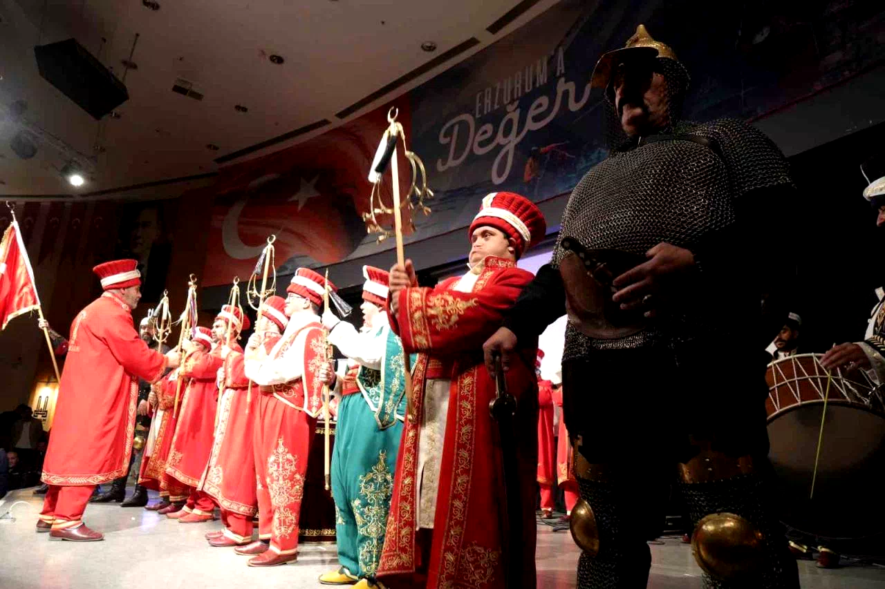 Engelleri aştılar, mehterle coşturdular