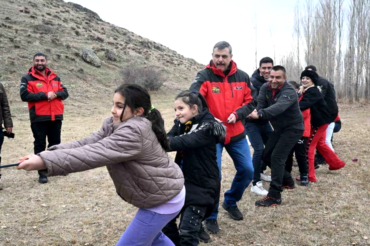 Engelleri doğa ile aştılar