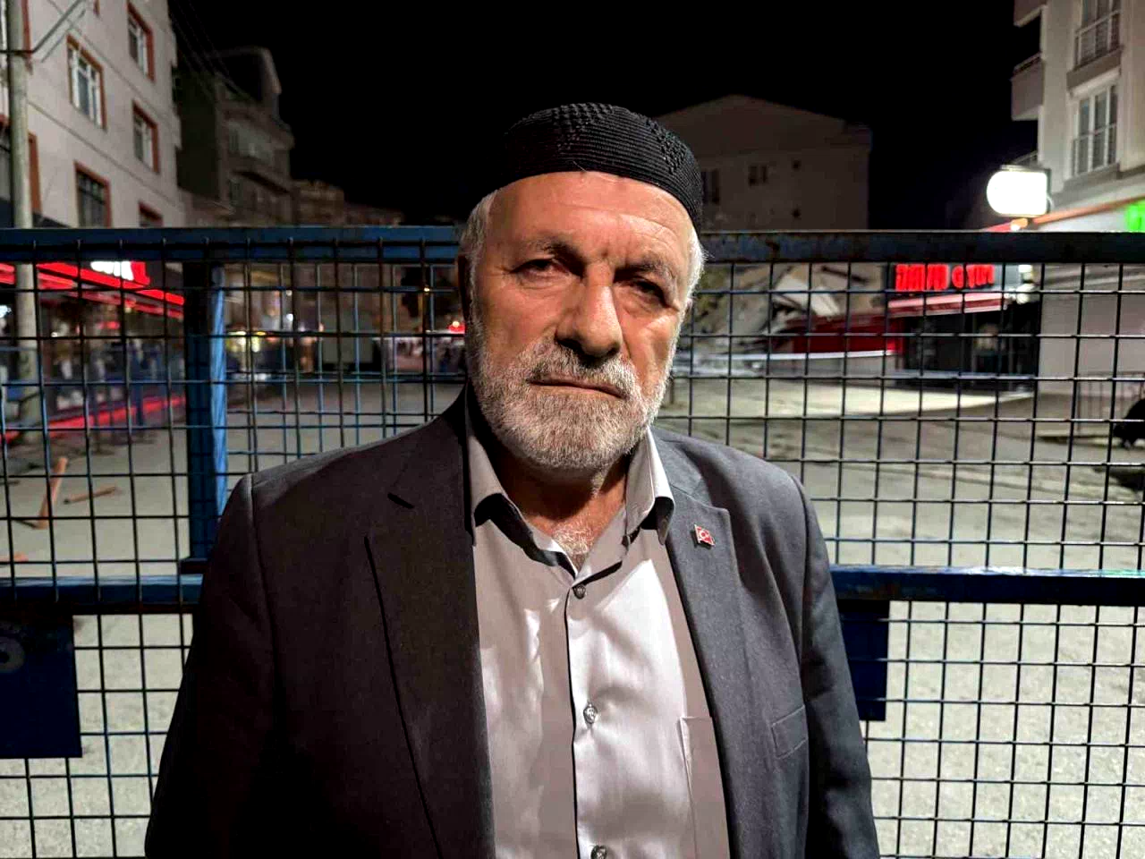 Enkazda ailesini kaybeden genç kıza akrabası sahip çıkacak