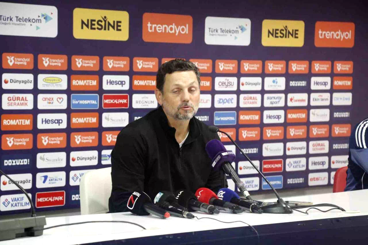 Erol Bulut: “Çok fazla bireysel hata yaptık, futbol bunu affetmez”