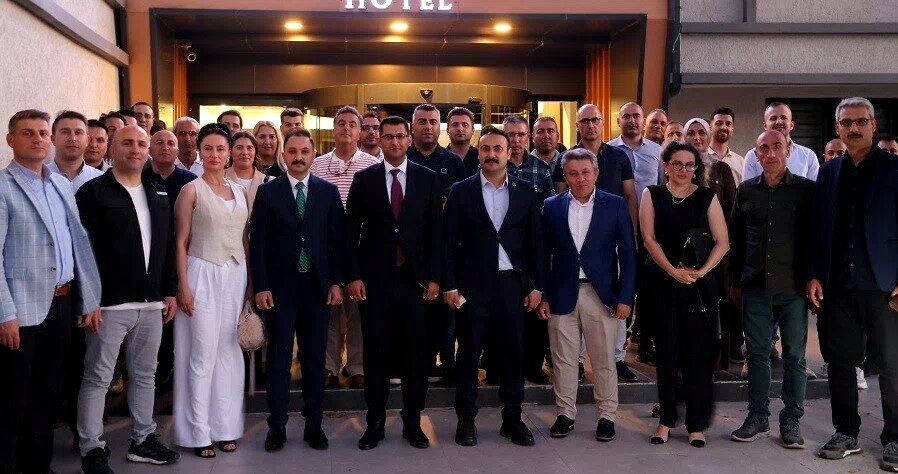 Erzincan Adliyesi’nde tayini çıkan başsavcı ve savcılara veda